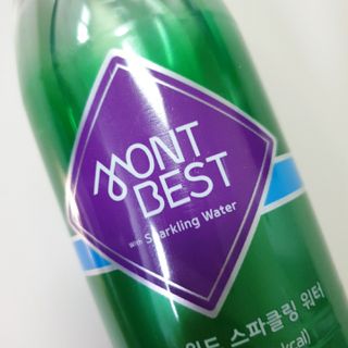 몽베스트 Montbest with Sparkling water Plain 20병 — 5점을 준 리뷰어가 2022년 7월 올린 사용 사진