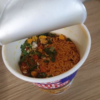 NISSIN 닛신 컵누들  4종 - 씨푸드오리지날, 씨푸드 스파이시, 씨푸드 커리, 씨푸드 XO소스 — 5점을 준 리뷰어가 2022년 12월 올린 사용 사진