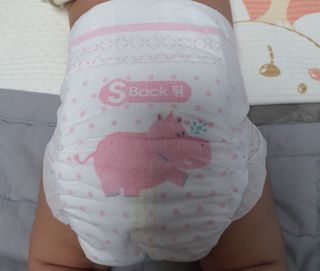 오브맘 밤 프리미엄 아기 기저귀 팬티형 밴드형 — 5점을 준 리뷰어가 2020년 12월 올린 사용 사진