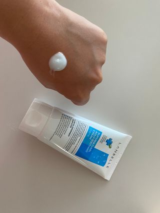 랑벨 수퍼내츄럴 아쿠아 수딩 크림 100ml — 5점을 준 리뷰어가 2022년 4월 올린 사용 사진