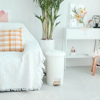 창신리빙 [블랑 휴지통 5종] 똑똑한 정리 수납 — 5점을 준 리뷰어가 2021년 1월 올린 사용 사진