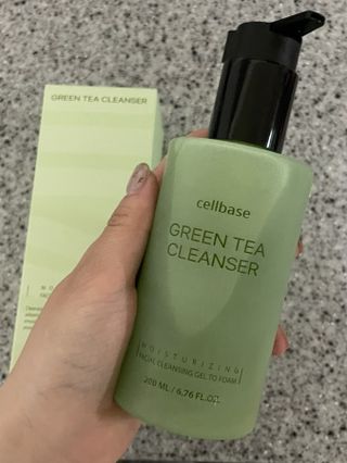 프리마인 메이크업과 들뜨는 각질까지 한방에 깐달걀로! 순하기까지한 셀베이스 그린티클렌저(200ml) — 5점을 준 리뷰어가 2023년 5월 올린 사용 사진
