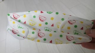 [숨그림] 3D 입체형, 짱구, 무직타이거, 빨강머리앤 우리아이 그리고 내가 쓰는 믿을수있는 케릭터 마스크 — 3점을 준 리뷰어가 2021년 9월 올린 사용 사진