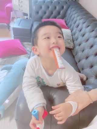 베거스코리아 [콜리케어] 키즈 홍삼콜리 딸기맛 14포 — 5점을 준 리뷰어가 2021년 5월 올린 사용 사진