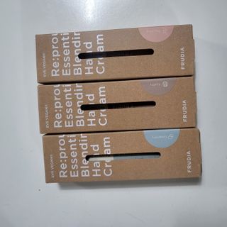 [후르디아] 끈적임 없는 착한성분 비건  핸드크림 3종 — 5점을 준 리뷰어가 2023년 2월 올린 사용 사진