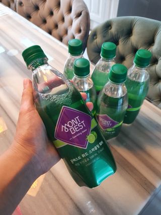 몽베스트 Montbest with Sparkling water Lime20병 — 4.5점을 준 리뷰어가 2022년 7월 올린 사용 사진