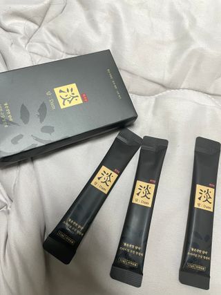 담소은 자극없는 무알콜 휴대용 한방가글 스틱 가글담 — 4점을 준 리뷰어가 2022년 8월 올린 사용 사진