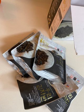 광천우리맛김 우리집밥도둑 맛있는광천김 우리김자반 50g 5봉 — 3.5점을 준 리뷰어가 2021년 11월 올린 사용 사진