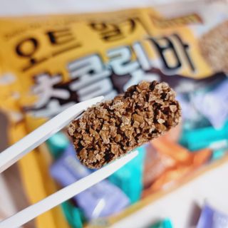델리스 오트 밀키 초콜릿 바 — 5점을 준 리뷰어가 2022년 5월 올린 사용 사진