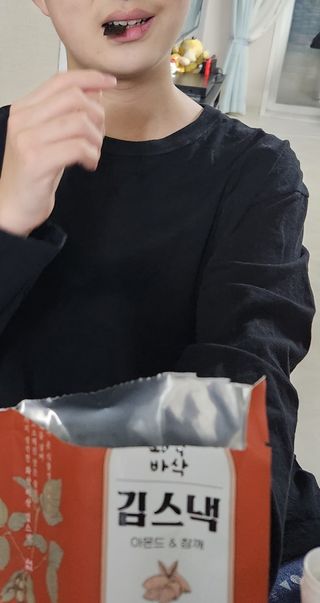 더빈트 와삭바삭 김스낵 — 5점을 준 리뷰어가 2023년 1월 올린 사용 사진