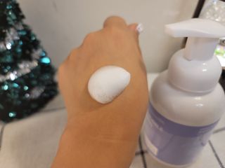 약손명가코스메틱 에오스보떼 브라이트닝 버블 폼 클렌징 300ml — 5점을 준 리뷰어가 2021년 12월 올린 사용 사진