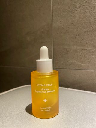체르엠 스템앤셀 비타민 브라이트닝 에센스 30ml 1개 — 5점을 준 리뷰어가 2022년 3월 올린 사용 사진