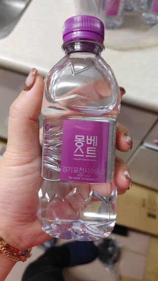 몽베스트 [MONTBEST] 330mL 20병 — 5점을 준 리뷰어가 2021년 10월 올린 사용 사진