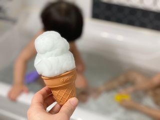 여우두마리 아기 버블클렌저 버블폼 거품놀이 유아바디워시 배쓰밤 입욕제 — 5점을 준 리뷰어가 2021년 2월 올린 사용 사진