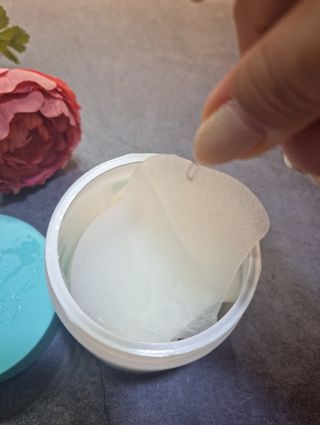 리더스코스메틱 리더스 카밍 바이오틱스 퀵 수딩 패드 — 5점을 준 리뷰어가 2022년 7월 올린 사용 사진