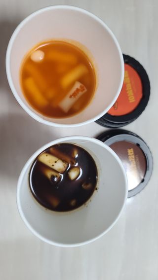 유비쿡 컵떡볶이 매운컵떡볶이2개/ 짜장컵떡볶이 2개  총 4개세트 — 1점을 준 리뷰어가 2021년 2월 올린 사용 사진