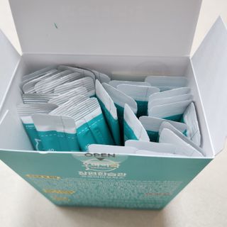 [유산균] 오마이락 장편한습관 프로바이오틱스 30P — 4점을 준 리뷰어가 2022년 12월 올린 사용 사진