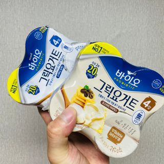 매일바이오 그릭요거트 오리지널 플레인 4개, 로스터리 커피믹스 4개 — 5점을 준 리뷰어가 2021년 12월 올린 사용 사진
