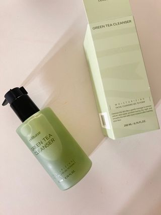 프리마인 메이크업과 들뜨는 각질까지 한방에 깐달걀로! 순하기까지한 셀베이스 그린티클렌저(200ml) — 5점을 준 리뷰어가 2023년 5월 올린 사용 사진
