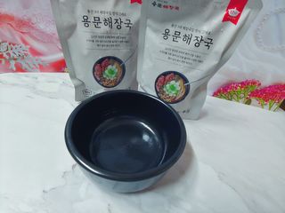 요리반상회 용문해장국 2팩 + 뚝배기 1개 — 4점을 준 리뷰어가 2021년 3월 올린 사용 사진