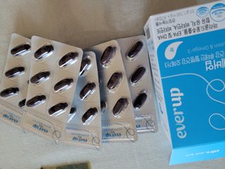 [몸엔용] 에버업 멀티비타민&미네랄, 눈건강 루테인 혈행건강 오메가3, 면역 프로바이오틱스 3종 택1 — 5점을 준 리뷰어가 2022년 4월 올린 사용 사진