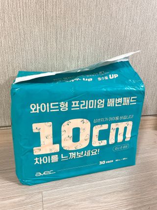 아베크 펫 와이드 프리미엄 대형 애견 강아지 배변 패드 30매 1팩 80g — 5점을 준 리뷰어가 2021년 7월 올린 사용 사진