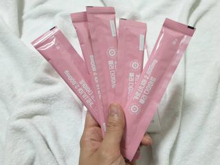 주식회사 얼굴반쪽 [얼굴반쪽 가르시니아 2,800mg] x 14포 1주 젤리 다이어트 보조제 체지방감소 — 5점을 준 리뷰어가 2021년 10월 올린 사용 사진