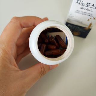 프리마인 홍삼의 강력한 에너지, 이제는 흡수율을 높인 최첨단 캡슐로 간편하게 초고속 충전하세요. — 5점을 준 리뷰어가 2022년 10월 올린 사용 사진