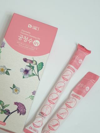 래디 한방 여성청결제 궁청수인 10개입 — 5점을 준 리뷰어가 2022년 5월 올린 사용 사진