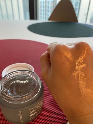 [NEW_버진팜스 푸딩수딩] 투명 푸딩젤이 선사하는 빠른 진정과 깨끗한 피부결 정돈 — 5점을 준 리뷰어가 2021년 10월 올린 사용 사진