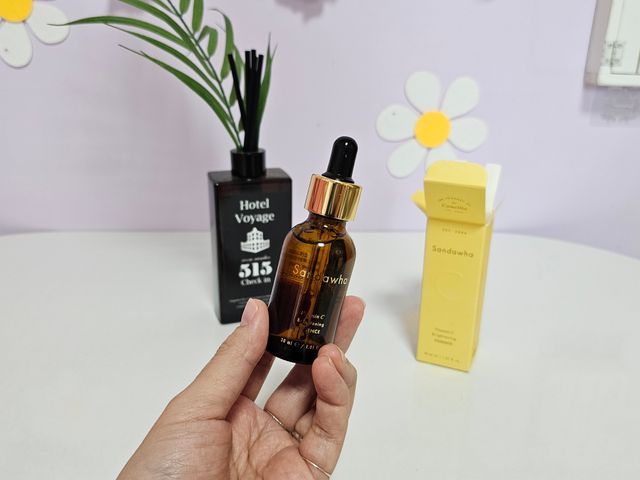 산다화 비타민c 화이트닝 에센스 30ml 리뷰 사진
