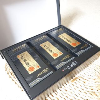 [광동제약] 광동 광옥고 홍삼 본 30포+쇼핑백 증정 — 5점을 준 리뷰어가 2021년 11월 올린 사용 사진