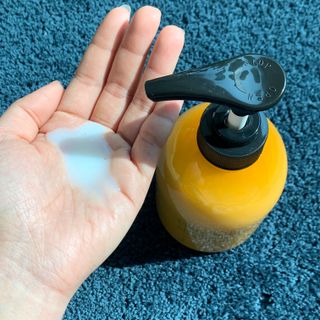 방방곳곳 편림초 마이크로바이옴 샴푸 — 5점을 준 리뷰어가 2022년 3월 올린 사용 사진
