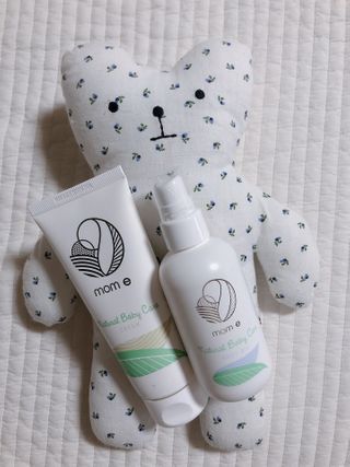 mom e 맘이 내추럴 베이비 케어 크림+바디오일 — 5점을 준 리뷰어가 2021년 1월 올린 사용 사진