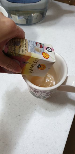 도이캄 착즙 완숙 토마토 200ml 12팩 무설탕 태국왕실 기내식주스 — 4점을 준 리뷰어가 2021년 2월 올린 사용 사진