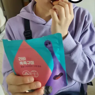 푸름웰니스 라바 쑥쑥구미 36g — 5점을 준 리뷰어가 2022년 2월 올린 사용 사진