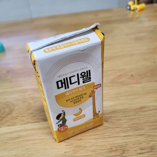 메디웰 페디아드링크 미니 바나나맛 — 5점을 준 리뷰어가 2022년 8월 올린 사용 사진