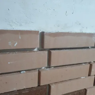 [신흥산업] 붙이는 벽돌 황토 파벽돌 230mm 45장,  욕실 인테리어 실내장식 셀프인테리어 — 5점을 준 리뷰어가 2023년 6월 올린 사용 사진