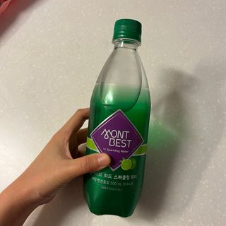몽베스트 Montbest with Sparkling water Lime20병 — 5점을 준 리뷰어가 2022년 12월 올린 사용 사진