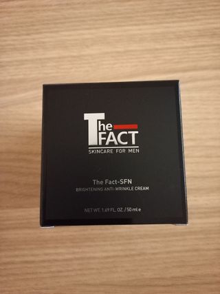 The Fact 더팩트 에스에프엔 브라이트닝 안티 링클 크림 50ml — 5점을 준 리뷰어가 2022년 5월 올린 사용 사진