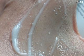 랑벨 수퍼내츄럴 아쿠아 수딩 크림 100ml — 5점을 준 리뷰어가 2022년 4월 올린 사용 사진
