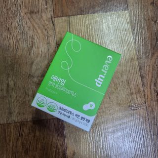 [몸엔용] 에버업 멀티비타민&미네랄, 눈건강 루테인 혈행건강 오메가3, 면역 프로바이오틱스 3종 택1 — 5점을 준 리뷰어가 2022년 4월 올린 사용 사진