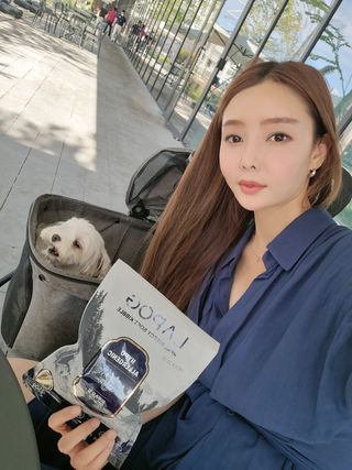 [푸디웜] 라포그 리얼인섹트 소프트키블 스킨 1KG — 5점을 준 리뷰어가 2022년 9월 올린 사용 사진