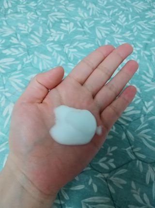 [바이로담] 저자극 약산성버블 폼 폼클렌징 150ml — 5점을 준 리뷰어가 2021년 3월 올린 사용 사진