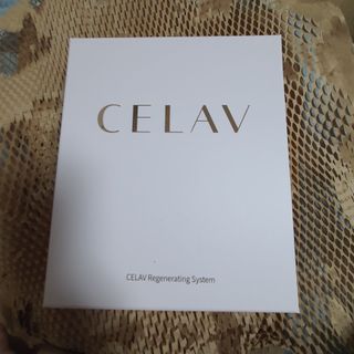 프리마인 바르기만 하면 철벽 스킨케어+24시간 마스크팩 효과. 셀라브 리제너레이팅 시스템 부스터+크림 세트 — 5점을 준 리뷰어가 2023년 5월 올린 사용 사진
