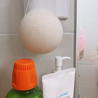 [툴앤썸] 메이크업 브러시로 바르고 호빵 스펀지로 클렌징하는 A-Z 뷰티툴 5종 — 3점을 준 리뷰어가 2021년 1월 올린 사용 사진