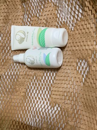 mom e 맘이 내추럴 베이비 케어 크림+바디오일 — 5점을 준 리뷰어가 2021년 1월 올린 사용 사진