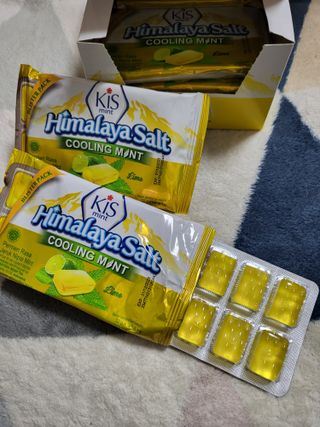 마요라 히말라야 솔트 캔디 2종-페퍼민트 맛, 라임민트 맛 — 5점을 준 리뷰어가 2022년 11월 올린 사용 사진