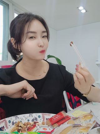 칩스틱 과자젓가락 게이밍젓가락 2ea / KC인증 식품용 — 5점을 준 리뷰어가 2021년 10월 올린 사용 사진