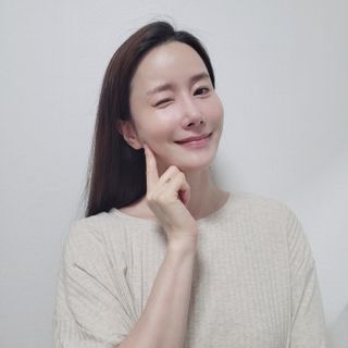 [AHC] 세이프온 에센스 선크림 올리브영 스페셜 증정 기획세트 — 5점을 준 리뷰어가 2022년 6월 올린 사용 사진
